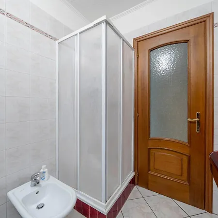 Apartament 10 Min - Terrace With View - Wifi Olginate