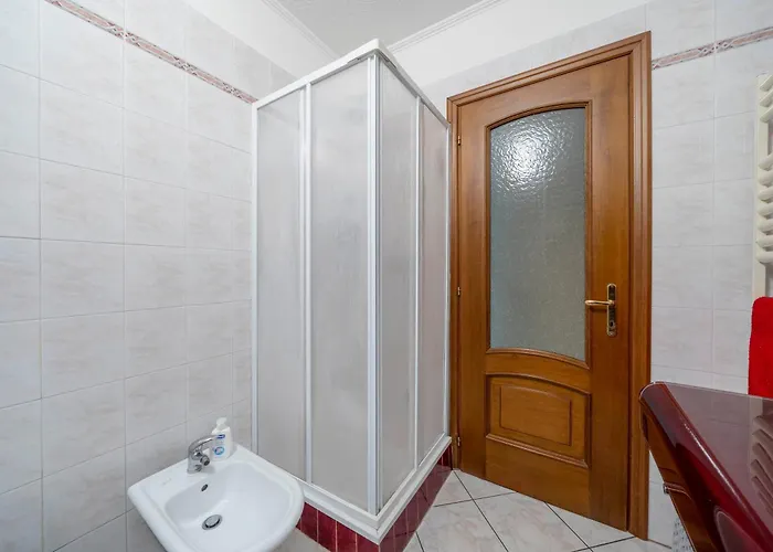 Апартаменты 10 Min - Terrace With View - Wifi Olginate